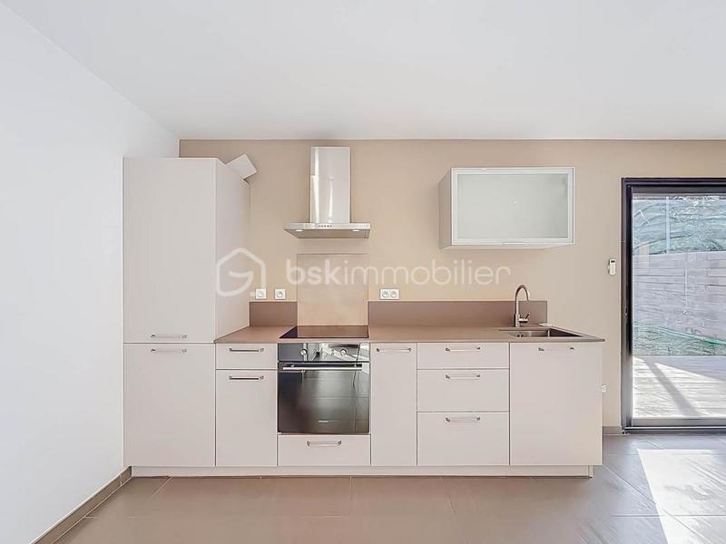 Maison - 75 m² - 4 pièces