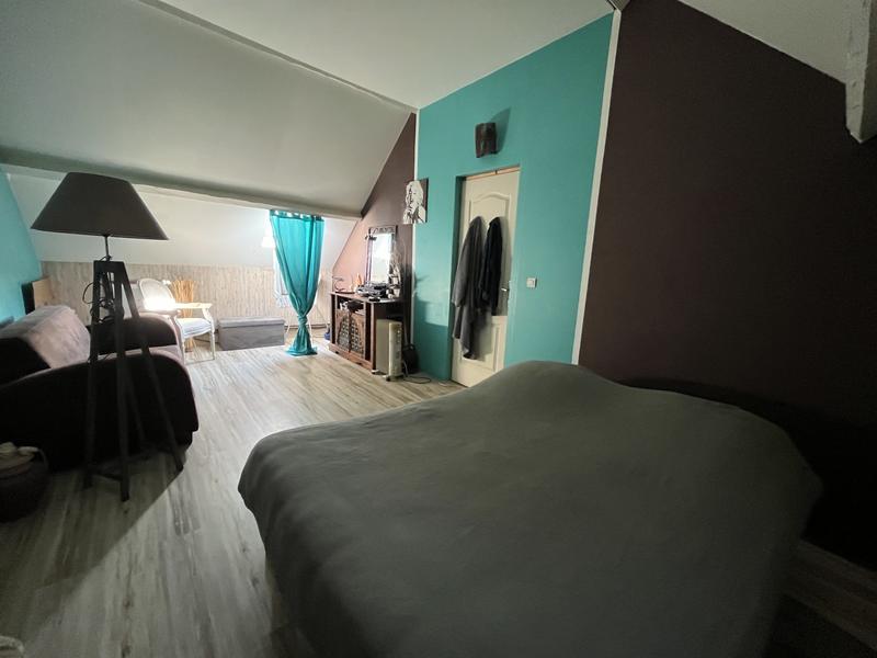 Maison - 104 m² - 4 pièces