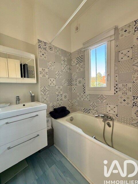 Maison - 82 m² - 5 pièces