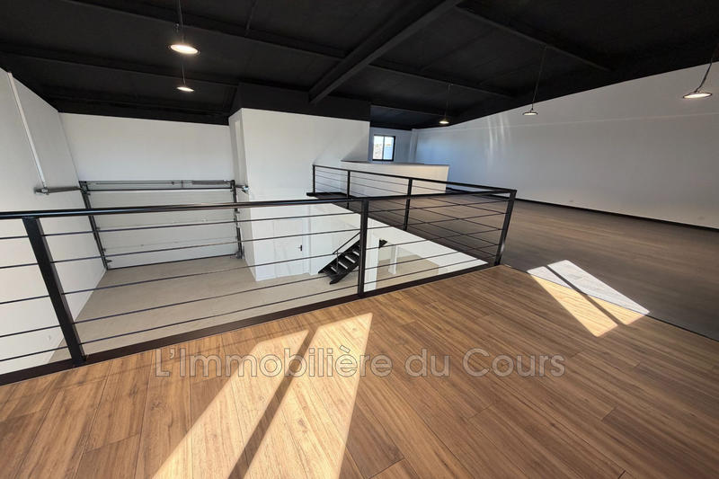 Local commercial - 200 m²