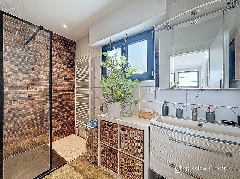 Maison - 152 m² - 6 pièces