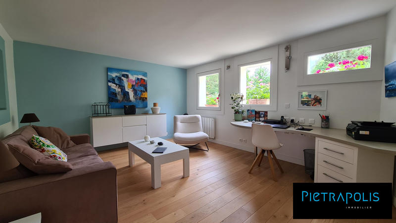 Villa - 265 m² - 7 pièces