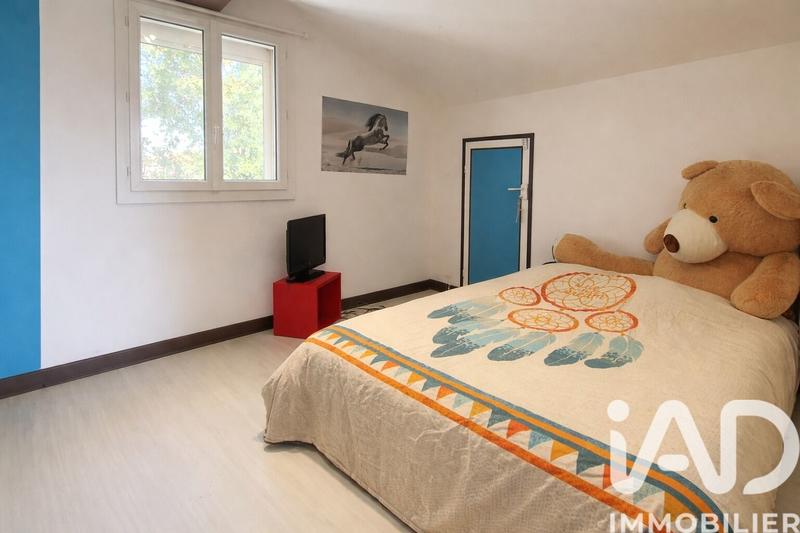 Maison - 121 m² - 5 pièces