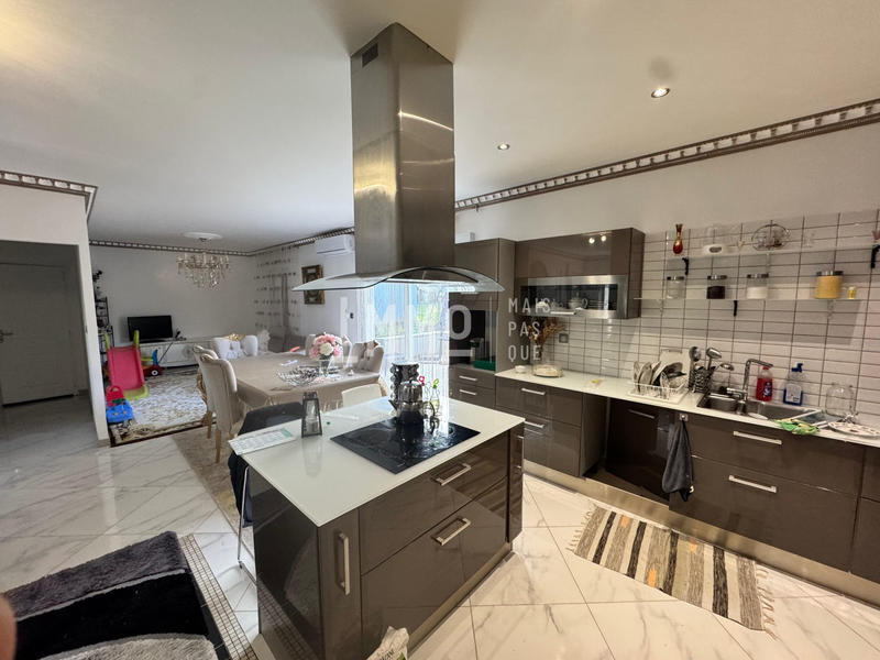 Maison contemporaine - 120 m² - 4 pièces