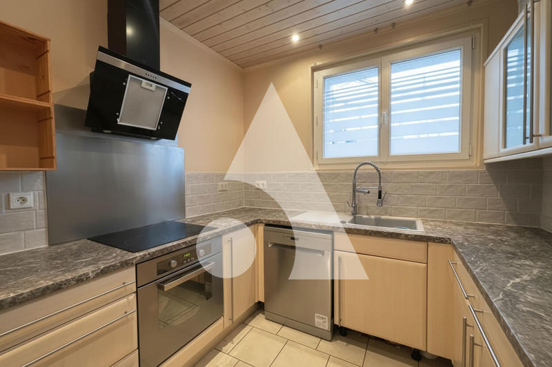 Maison - 82 m² - 4 pièces