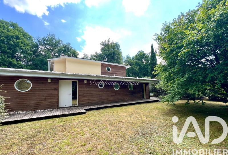 Maison de maîtres - 235 m² - 7 pièces