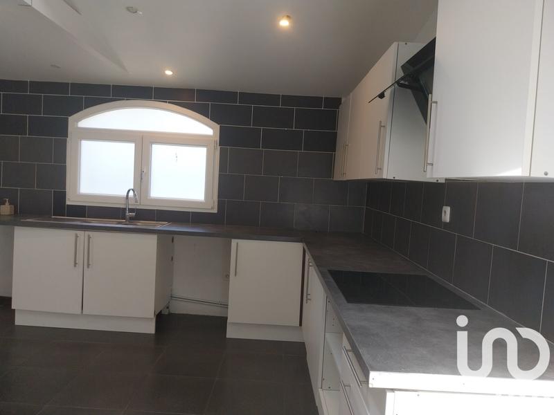 Maison - 94 m² - 7 pièces