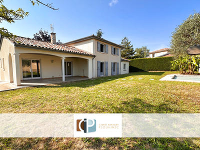 Maison - 163 m² - 7 pièces