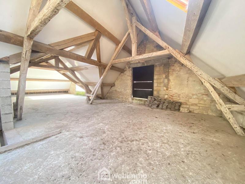 Maison de ville - 273 m² - 1 pièce