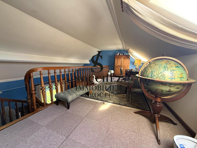 Maison - 165 m² - 6 pièces