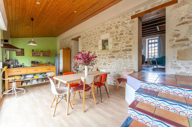 Maison - 160 m² - 9 pièces