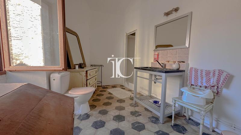 Maison - 183 m² - 5 pièces