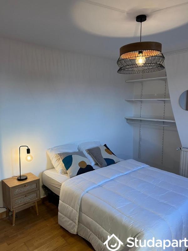 Chambre - 14 m² - 1 pièce