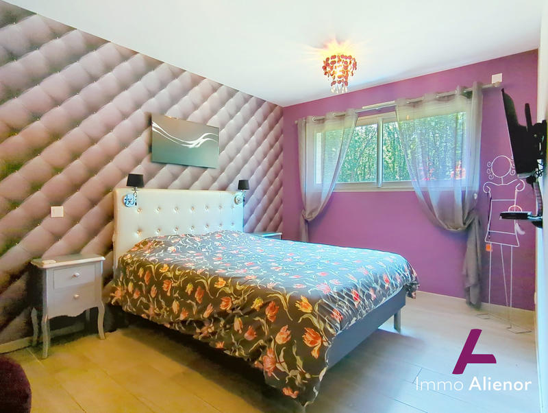 Maison - 197 m² - 7 pièces