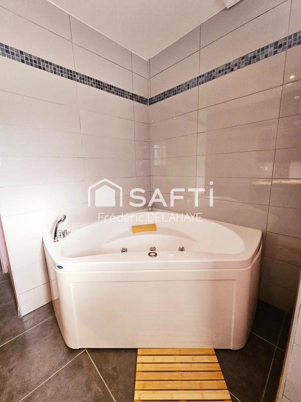 Maison - 96 m² - 4 pièces