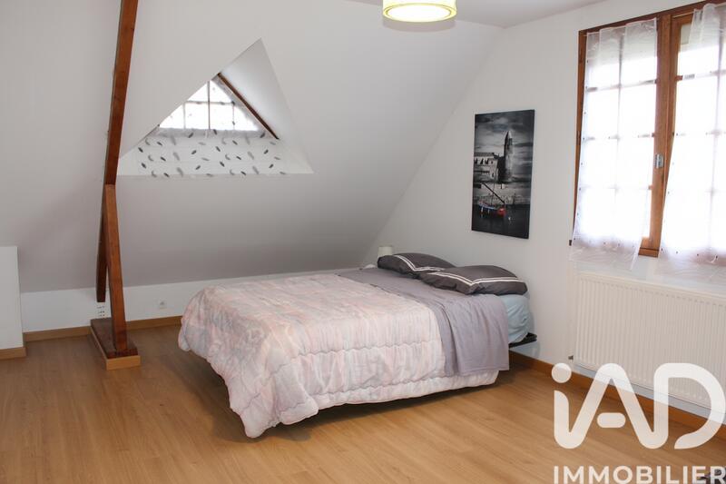 Maison - 148 m² - 8 pièces