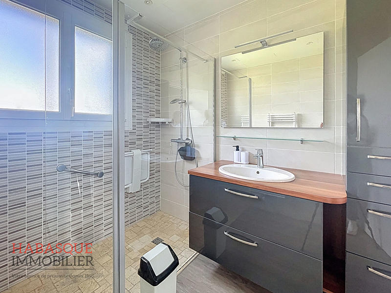 Maison - 159 m² - 7 pièces