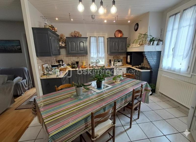 Demeure - 139 m² - 6 pièces