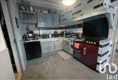 Maison - 94 m² - 5 pièces