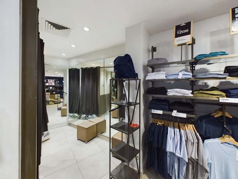 Fonds de commerce - Local commercial - 168 m²