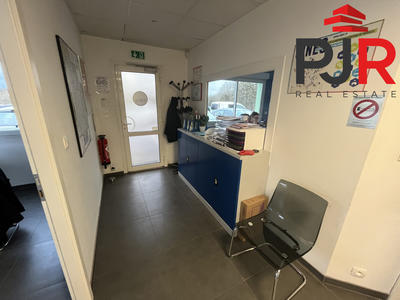 Local d'activités - 207 m²