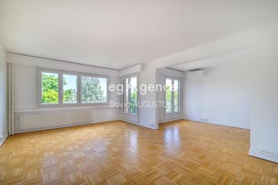 Appartement - 120 m² - 5 pièces