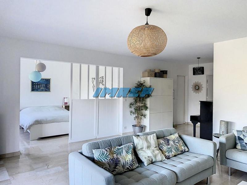 Appartement - 121 m² - 5 pièces