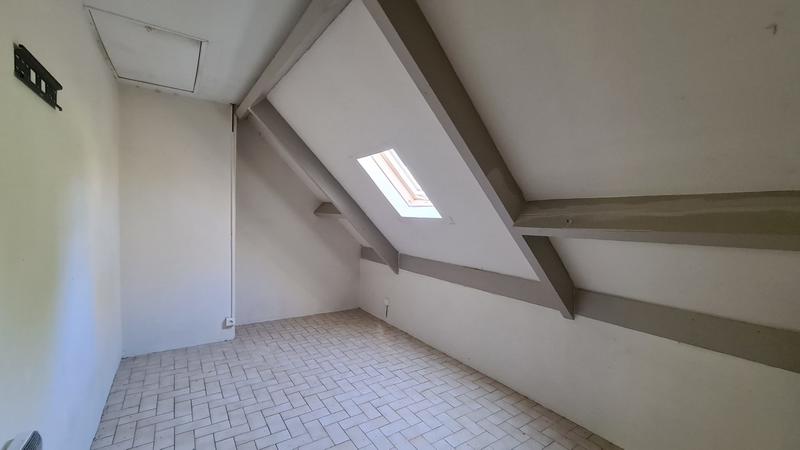 Maison - 285 m² - 13 pièces