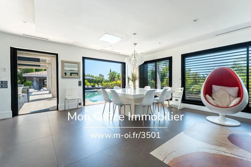 Villa - 465 m² - 12 pièces