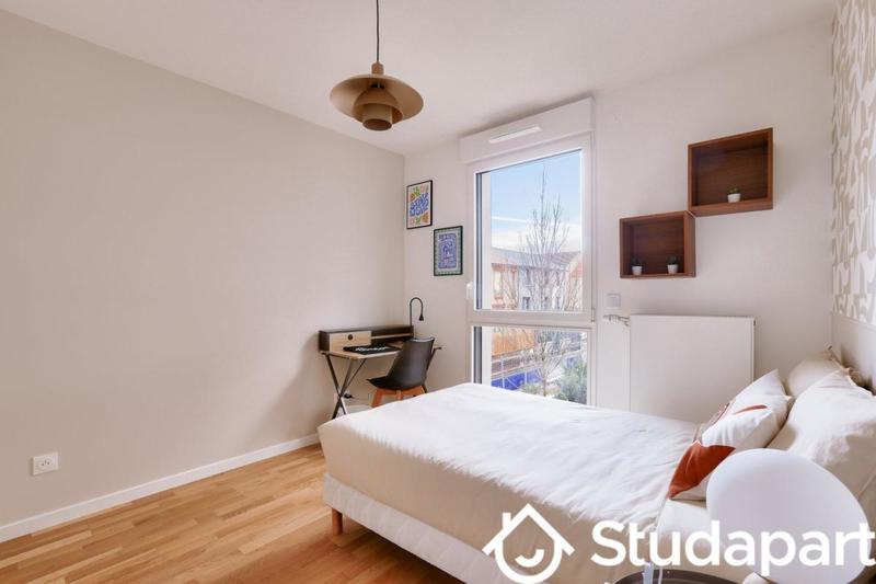 Chambre - 9 m² - 1 pièce