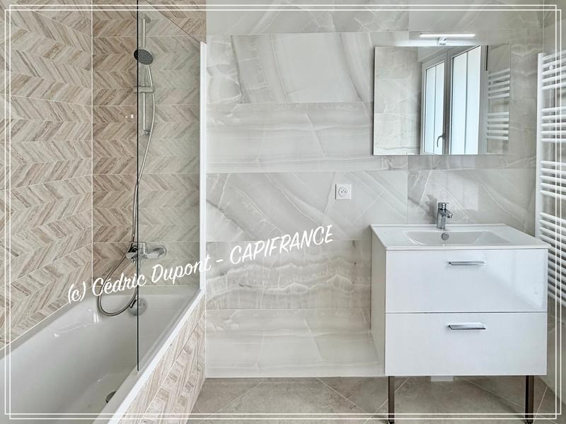 Appartement - 100 m² - 4 pièces