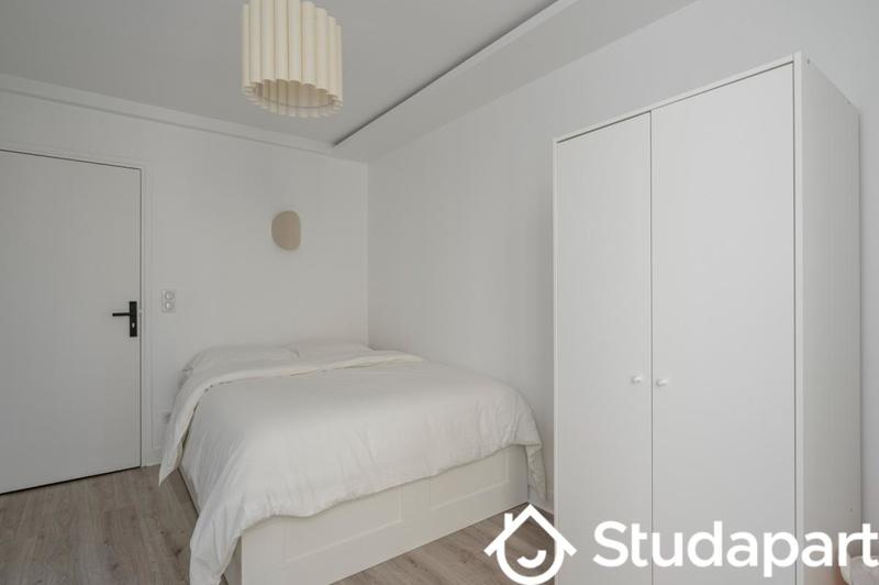 Chambre - 15 m² - 1 pièce