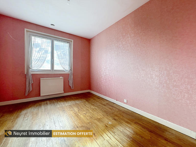 Maison - 93 m² - 4 pièces