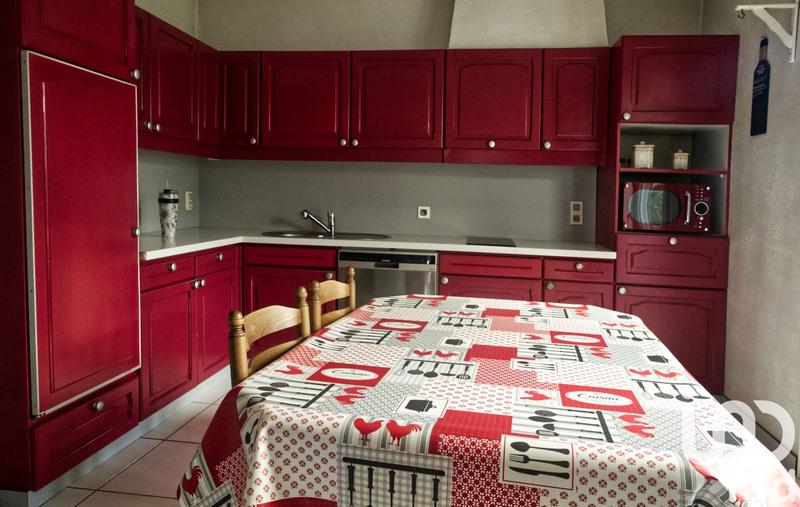 Maison - 219 m² - 9 pièces