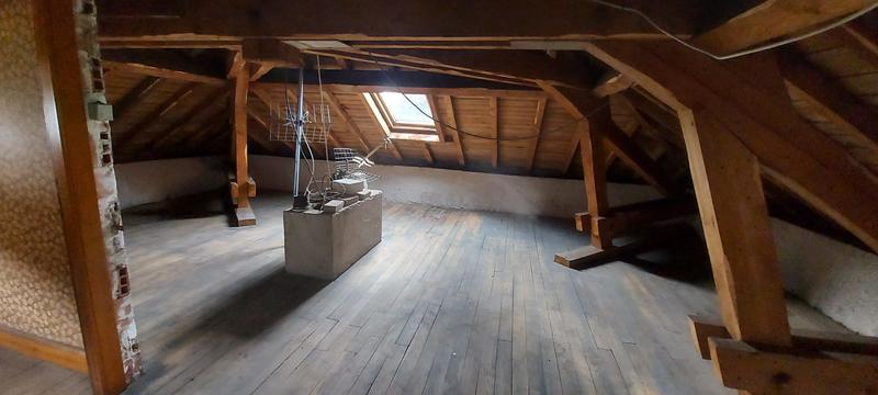 Maison - 204 m² - 8 pièces