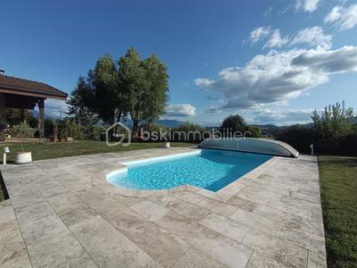 Maison traditionnelle - 103 m² - 4 pièces