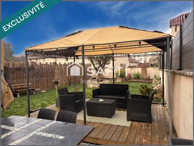 Maison - 305 m² - 17 pièces