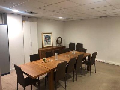 Local d'activités - 218 m²