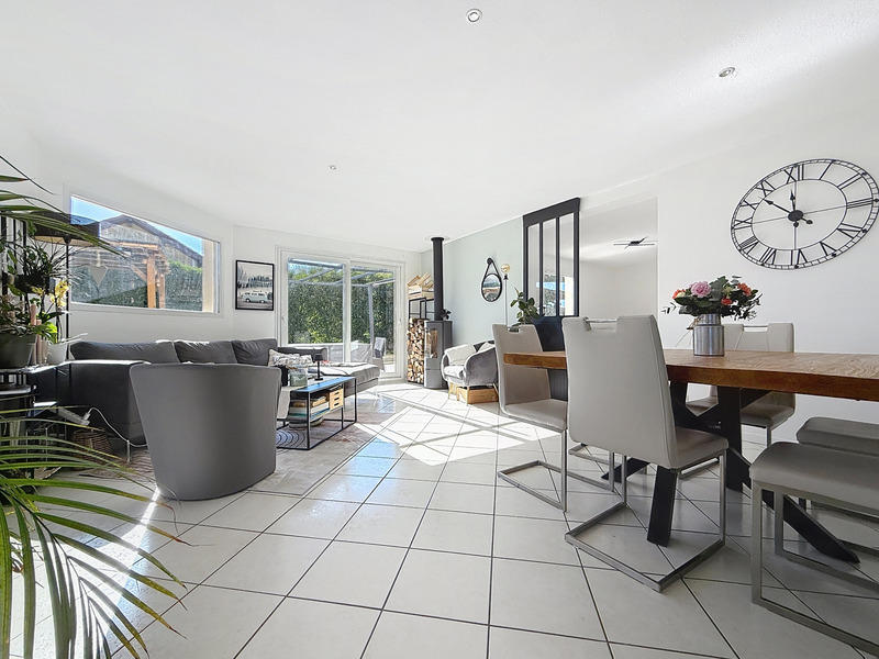 Maison - 152 m² - 6 pièces