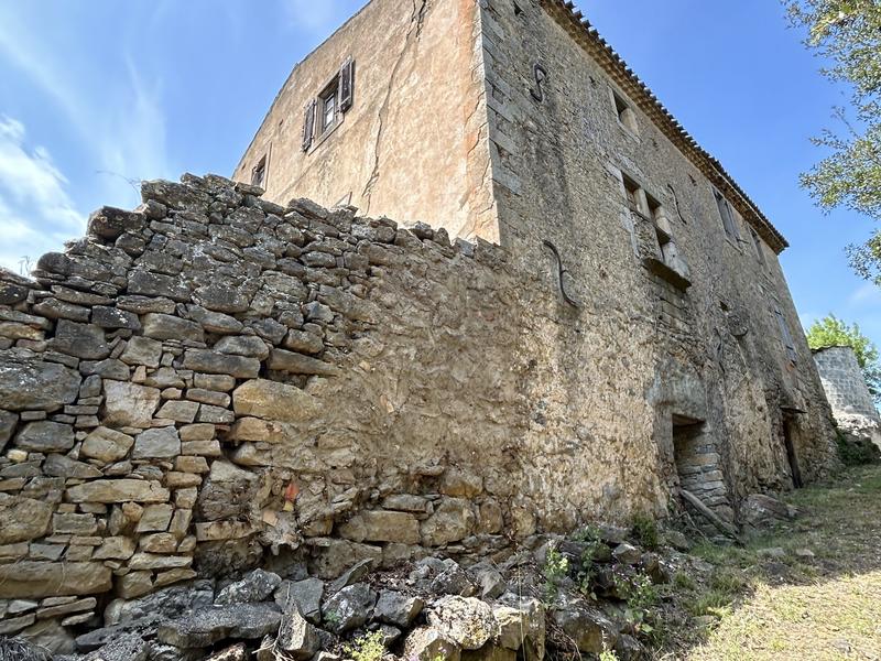 Maison - 300 m² - 5 pièces