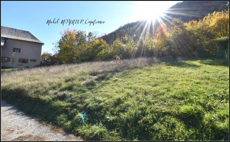 Terrain constructible - 744 m²