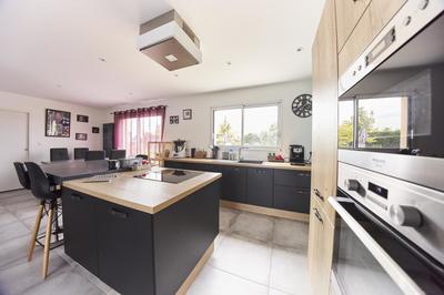 Maison - 132 m² - 6 pièces