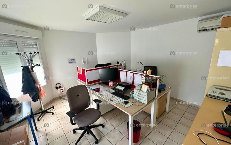 Bureau - 226 m²
