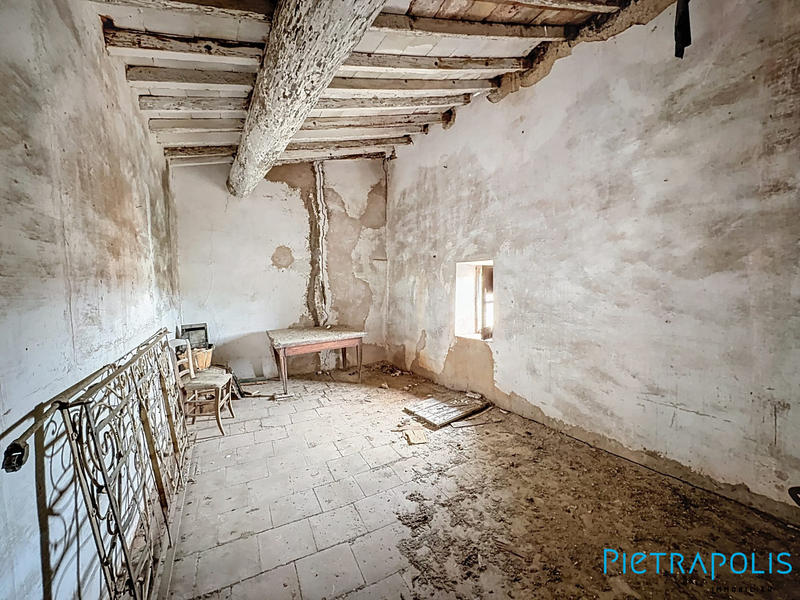 Maison - 312 m² - 11 pièces