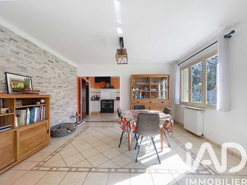 Maison - 272 m² - 11 pièces