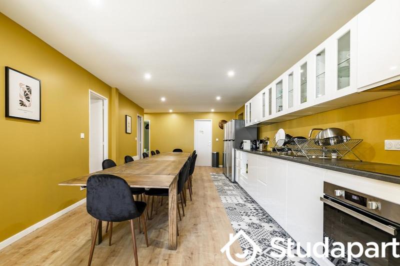 Chambre - 11 m² - 1 pièce