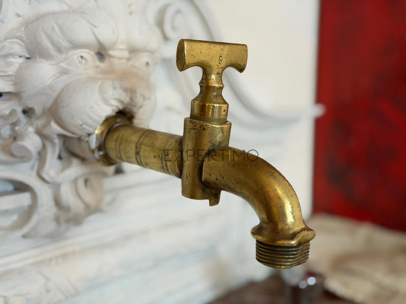 Maison - 249 m² - 7 pièces