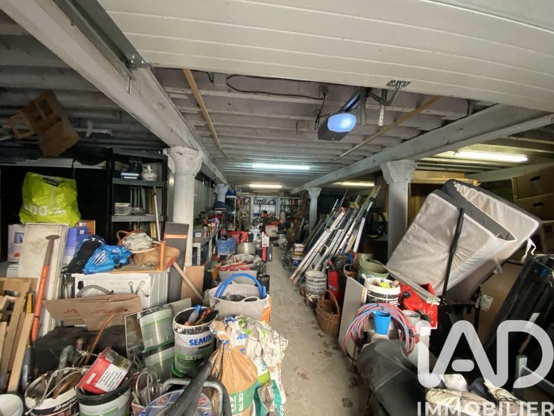 Maison - 900 m² - 15 pièces