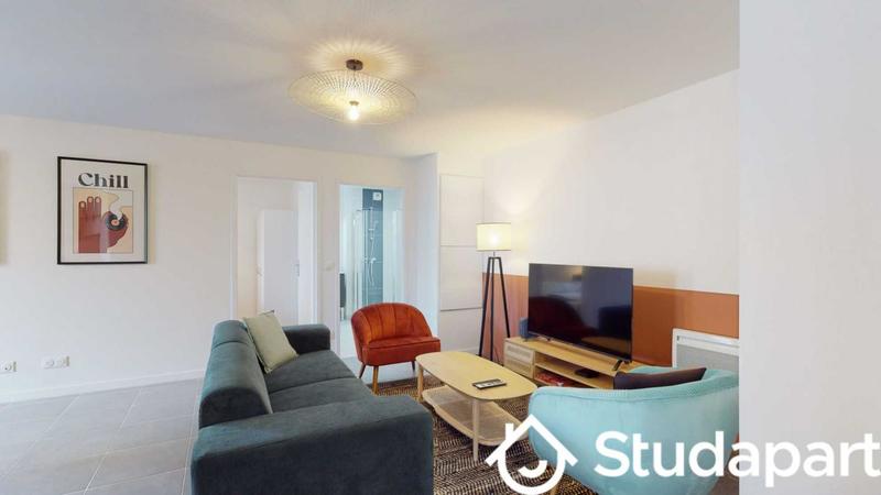 Chambre - 13 m² - 1 pièce