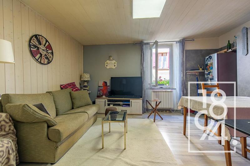 Maison - 182 m² - 8 pièces